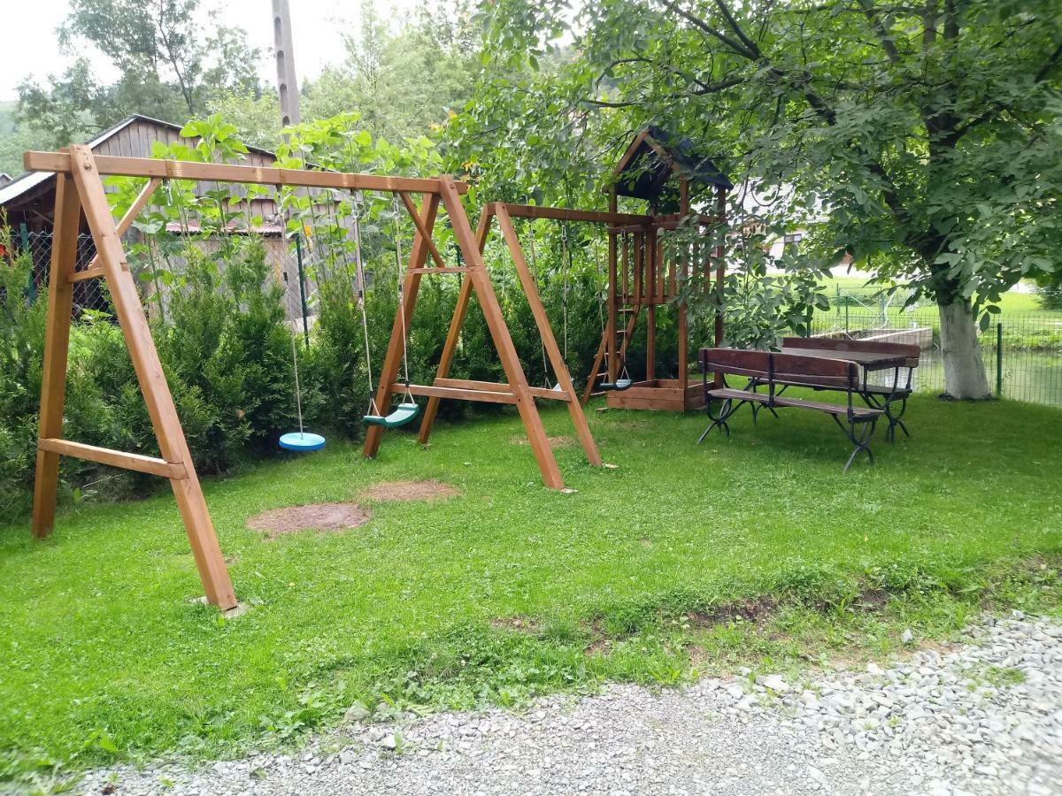 Gazdowka "Pod Pstragiem" Villa Korbielow Bagian luar foto